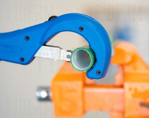 Precyzyjny Obcinak do Rur 1/4" (6,3 mm) - 3" (76 mm) Jonard TC-300