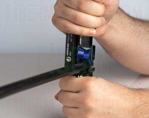 Ściągacz izolacji i zbrojenia Jonard Tools AST-200 (CableSabe) 4-28.6mm